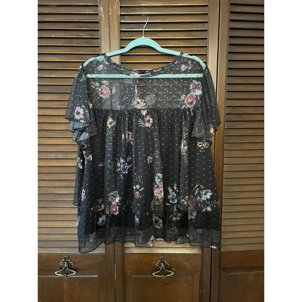 WILLOW Young Contemporary Black Floral Print Mesh Top (Size 3X)